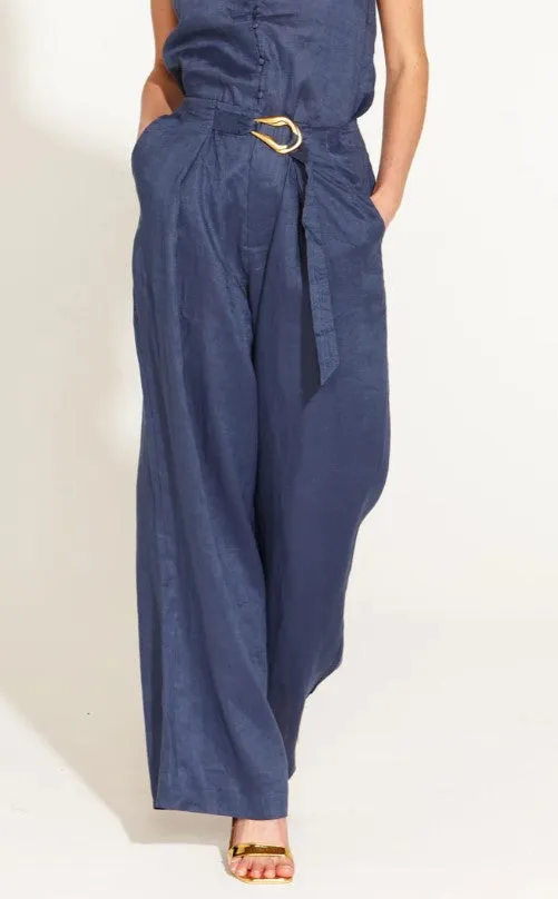 A WALK in the park pants navy