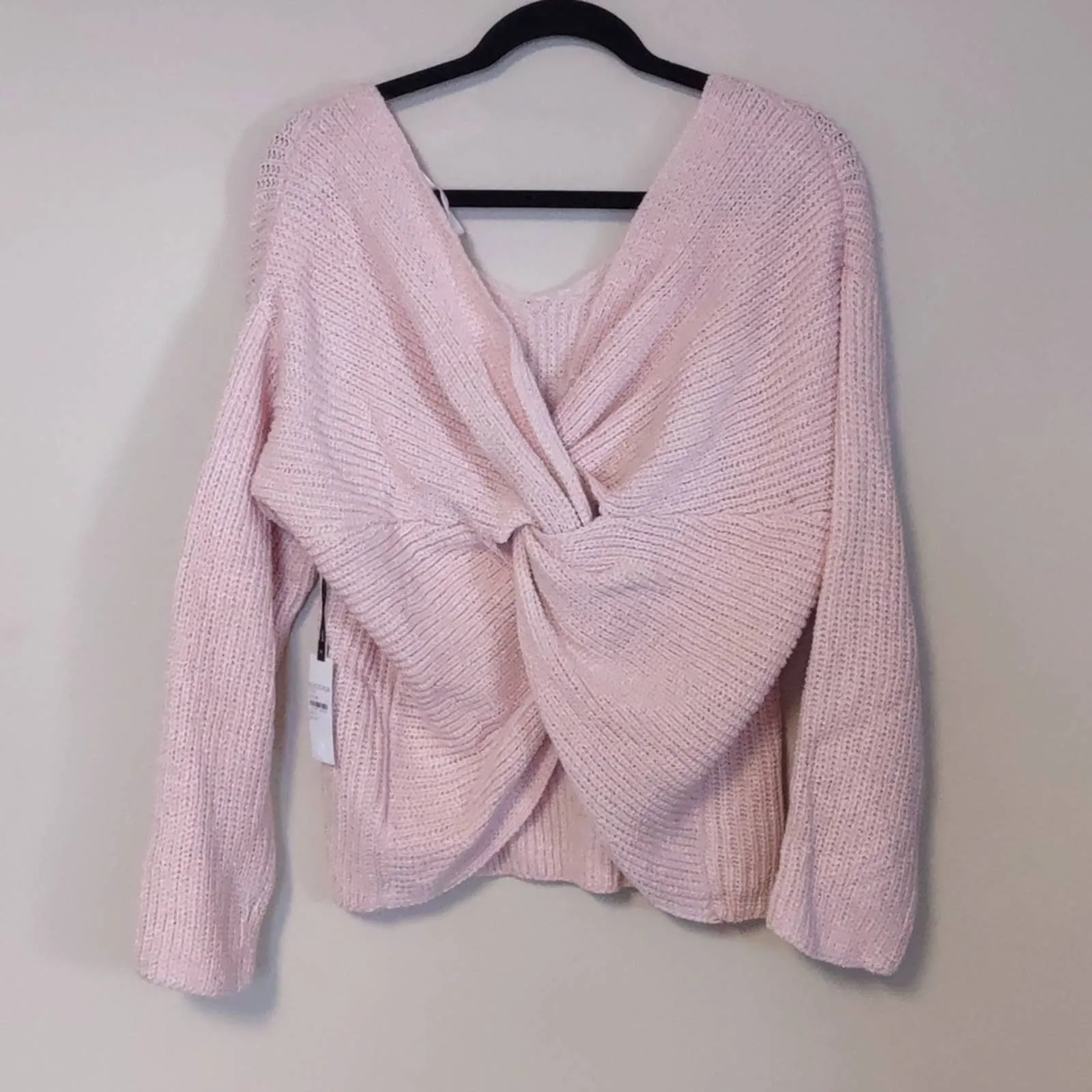 Astr The Label Twist Back V Neck Sweater Cotton Candy XL