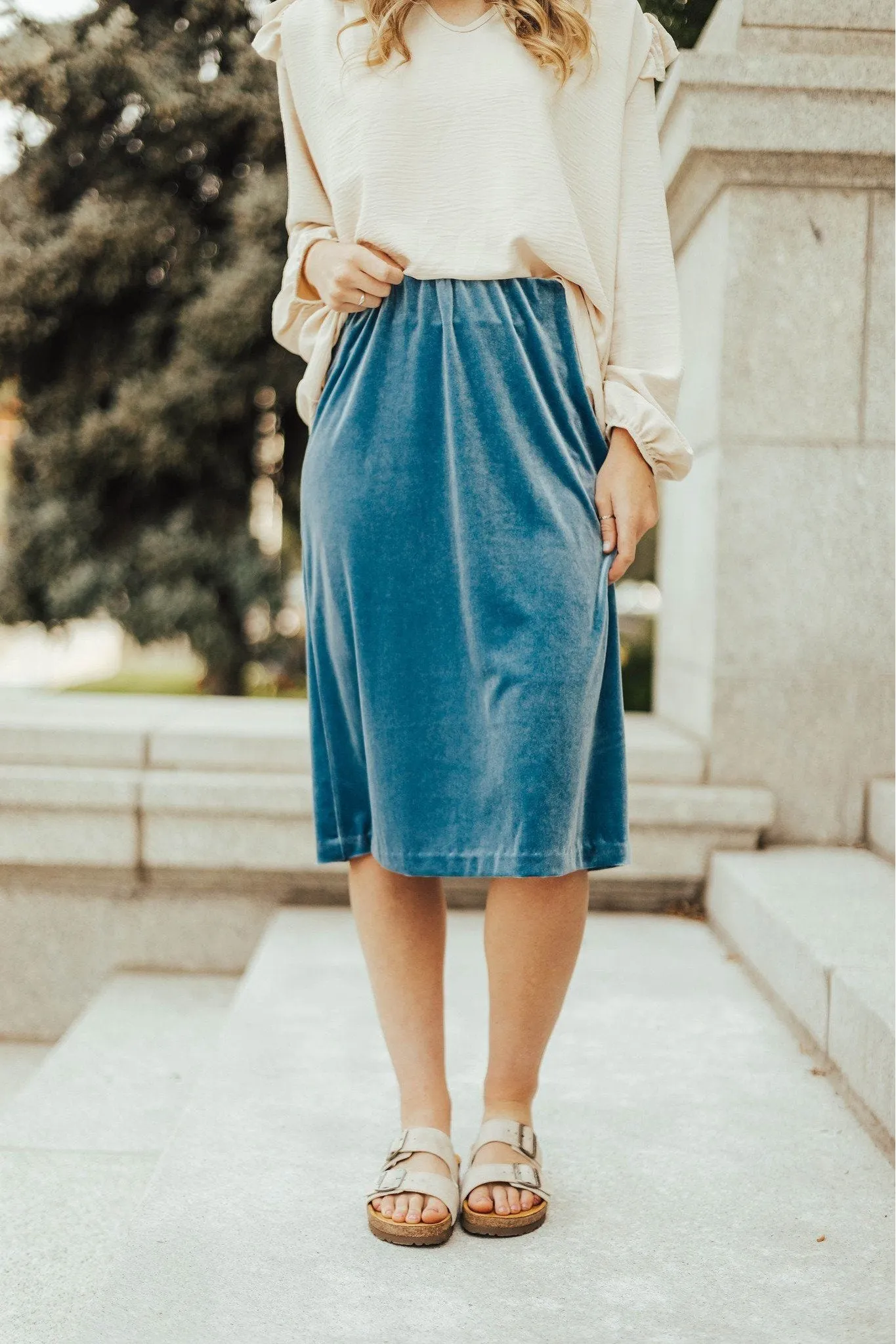 Carrie Stretch Velvet Skirt Azure