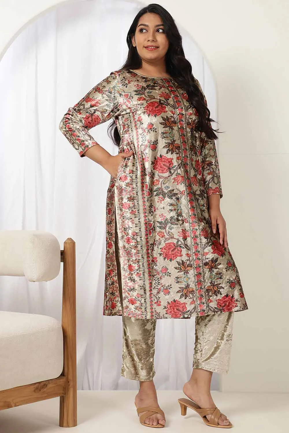 Ethnic Floral Round Neck Velvet Kurta