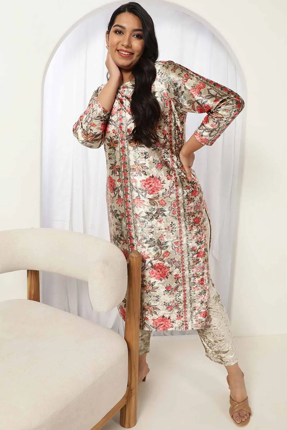 Ethnic Floral Round Neck Velvet Kurta