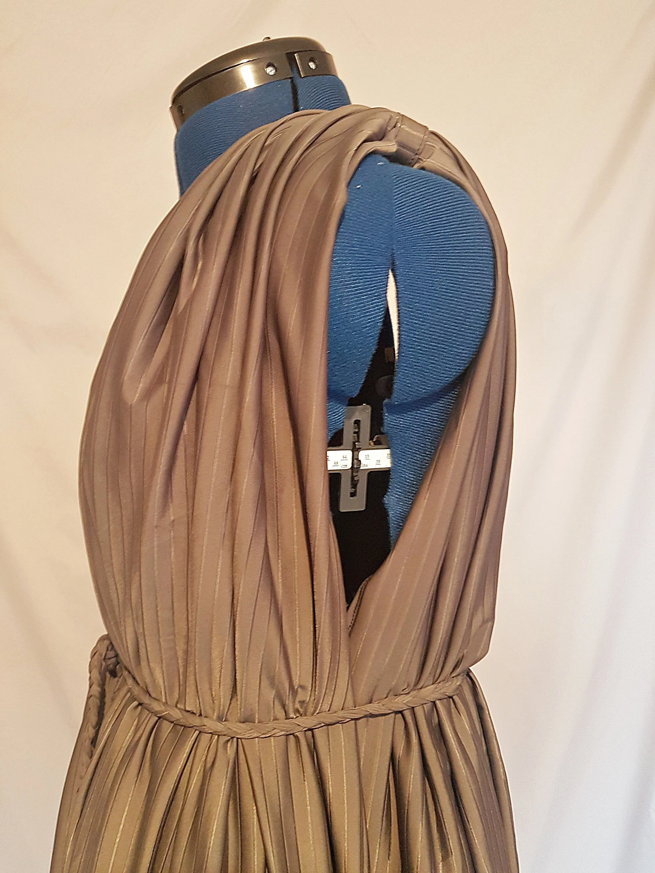 Grey Ribbed Pattern Grecian Drape Dress