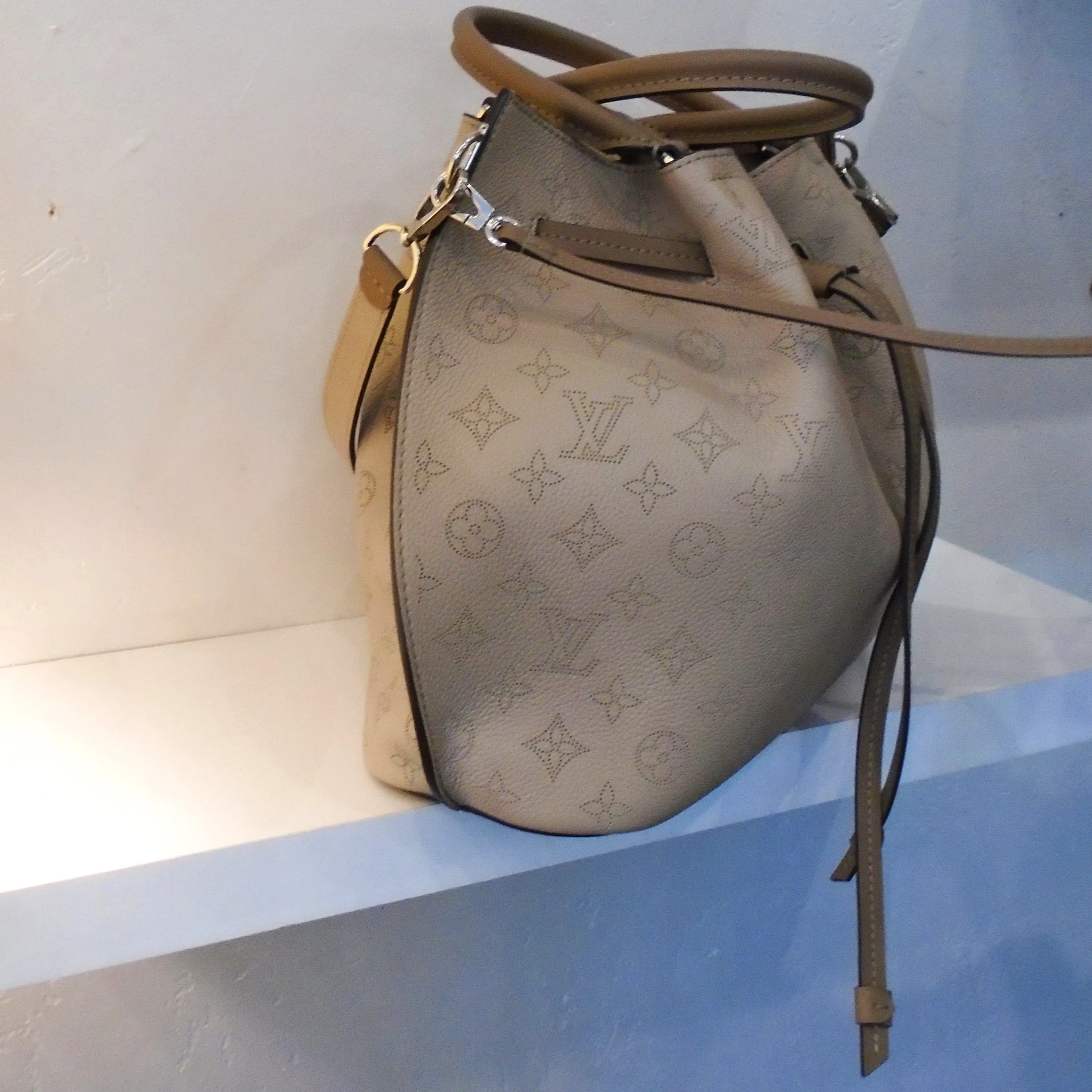 Louis Vuitton Vintage Mahina Girolata With Pochette