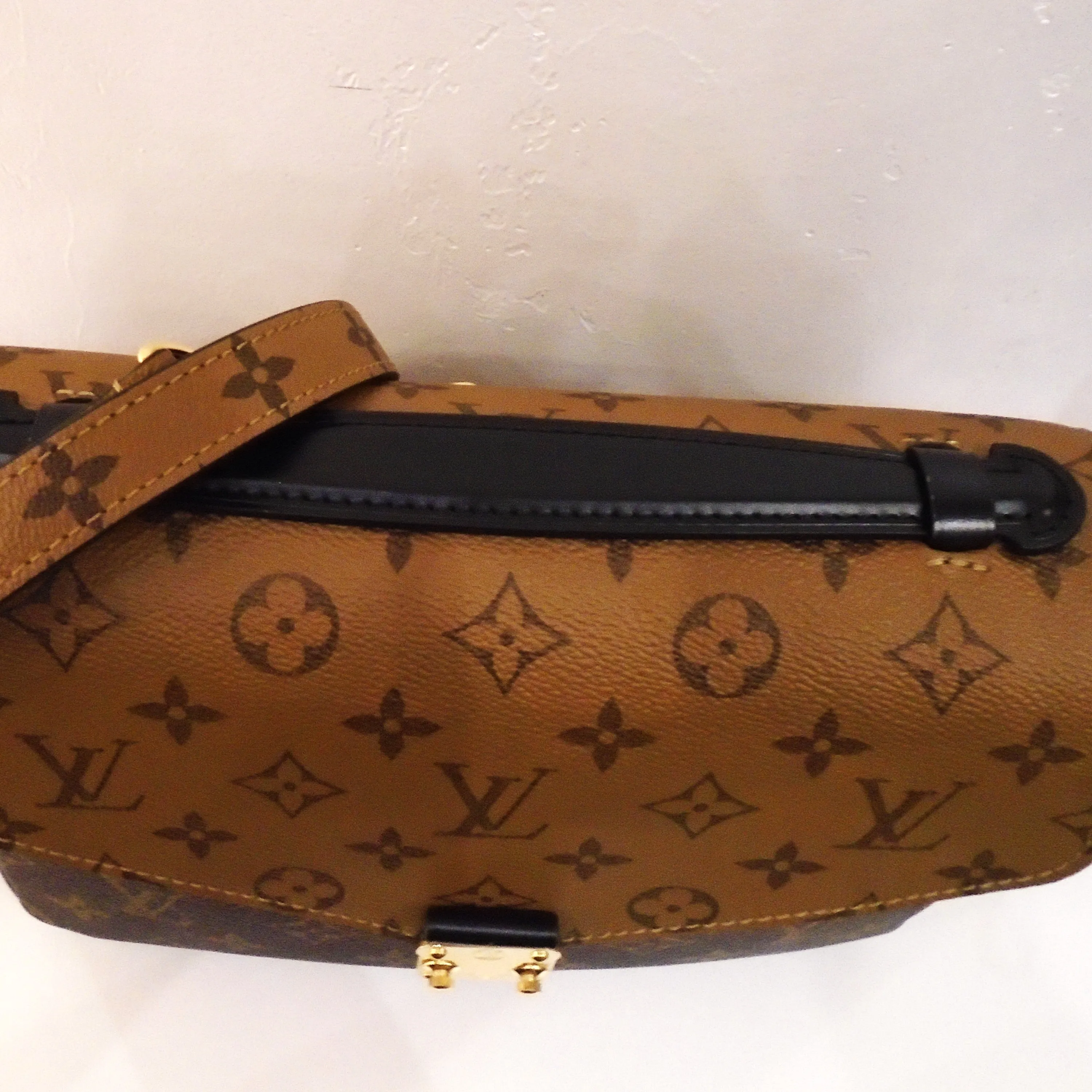 Louis Vuitton Vintage Reversible Monogram Metis MM