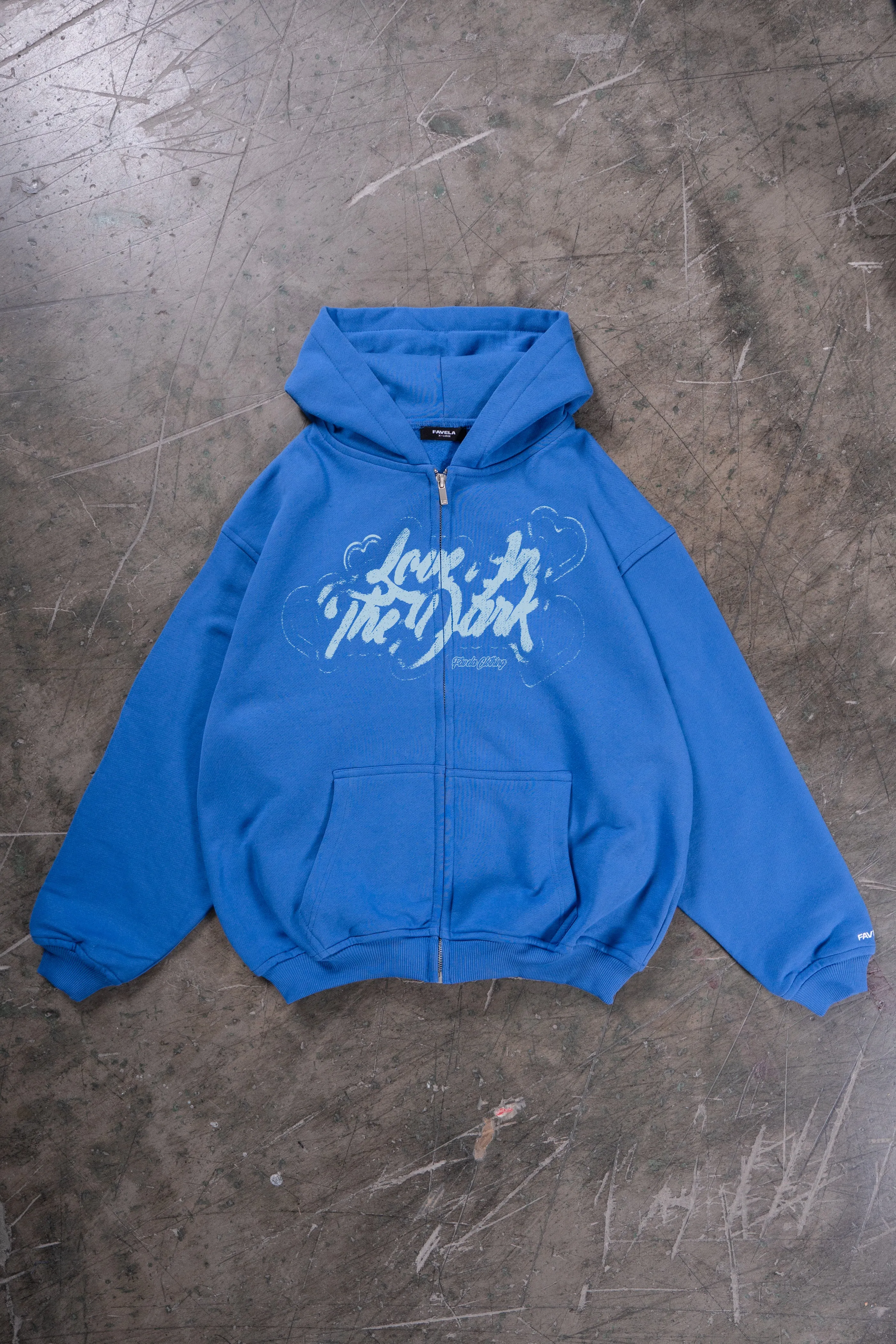 %LOVE IN THE DARK OCEAN FRONTZIP%