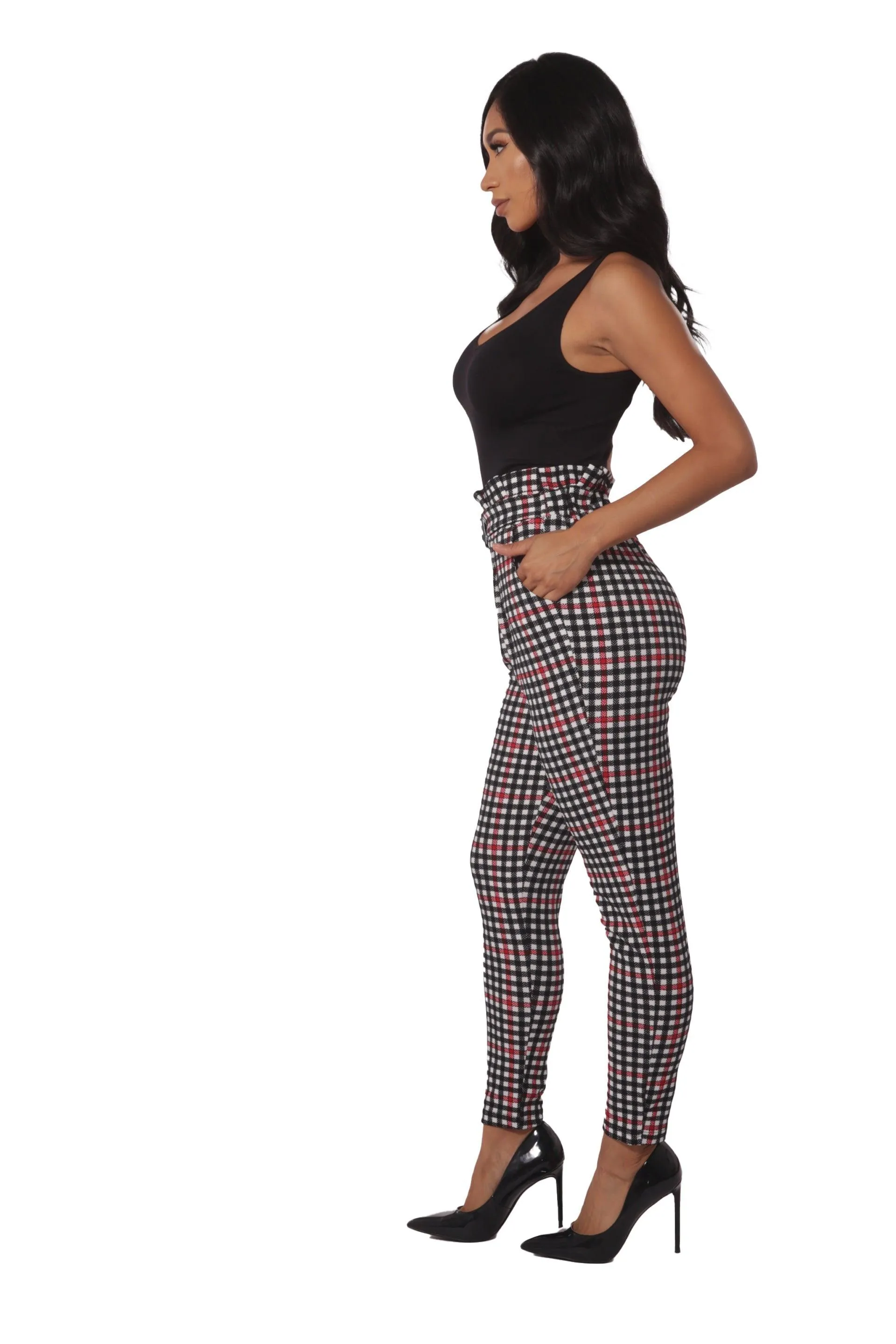 Paperbag Waist Knit Crepe Pleat Pants With Buckle Belt - Black, White, Red Plaid