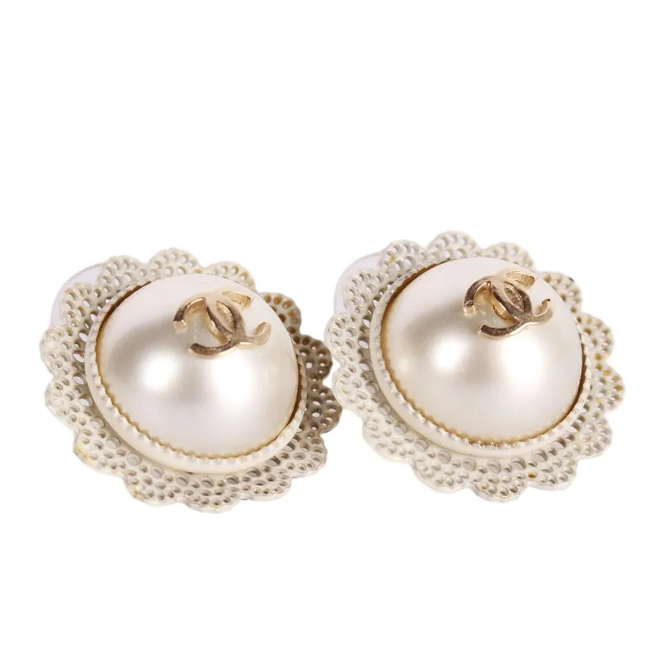 Pearl Flower Pierced Earrings (Authentic Pre-Owned)