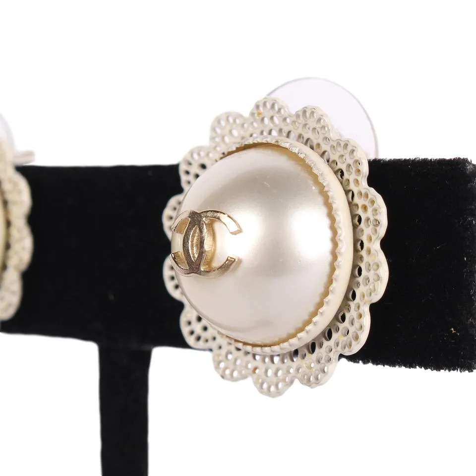 Pearl Flower Pierced Earrings (Authentic Pre-Owned)