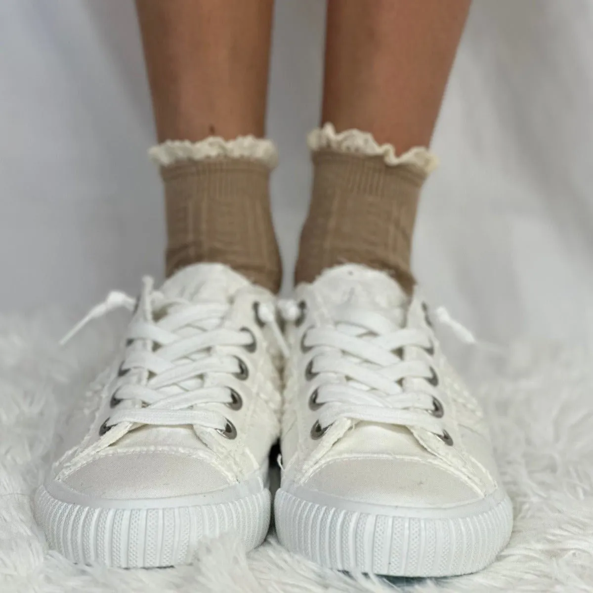 SHORTY  lace topped ankle socks - tan