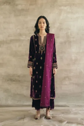 Velvet Mughal Motif Kurta Set-RTS